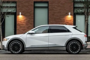 Mẫu xe điện mới của Hyundai bất ngờ 'bán chậm'