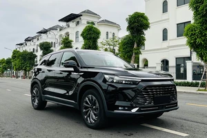 Mẫu SUV bán chạy nhất của Trung Quốc bất ngờ tăng giá bán tại Việt Nam