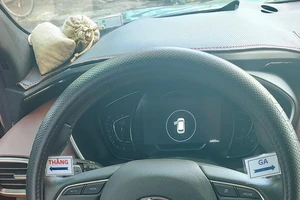 Người chồng 'hoang mang' khi vợ cầm lái sau 5 năm có bằng lái xe