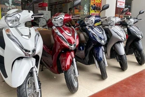 Tiếp nối Vision, SH Mode, Honda Lead cũng giảm giá gần 10 triệu đồng