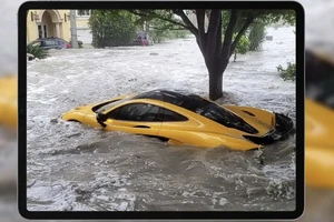 Siêu xe McLaren P1 chìm trong biển nước chỉ sau một tuần đến tay khách hàng