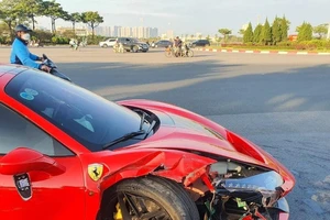 Giật mình với giá mua bảo hiểm xe ô tô Ferrari