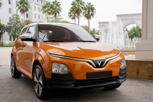 Bất ngờ giá bán ô tô điện VF5 Plus chỉ 458 triệu đồng, phạm vi 300km khi sạc đầy