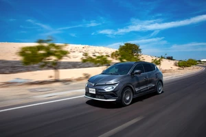 Người Việt quay lưng xe xăng, chuyển sang dùng ô tô điện?