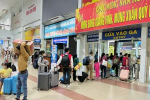 Ga Sài Gòn vào cao điểm phục vụ người dân về quê dịp tết 2023