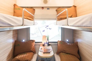 Đường sắt mở lại tàu du lịch đẳng cấp 5 sao phục vụ hành khách