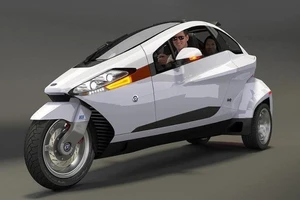 Rầm rộ mẫu mô tô có cabin như ô tô giá ngang ngửa Honda SH