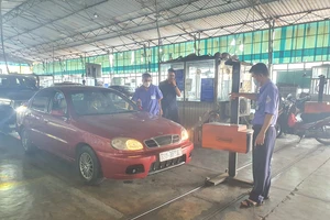 Đề xuất lắp đặt thêm đèn sương mù và thay thế cụm đèn chiếu sáng phía trước vẫn được đăng kiểm