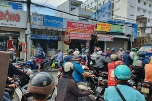 Khi nào phải xuất trình chứng chỉ bồi dưỡng kiến thức pháp luật về giao thông đường bộ với CSGT?