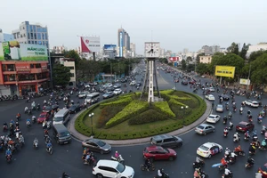 Khi đến đường giao nhau, xe nào phải nhường đường để không bị CSGT phạt?