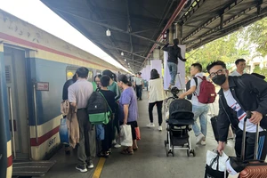 Đề xuất bồi thường cho hành khách đi tàu bị chậm, huỷ chuyến