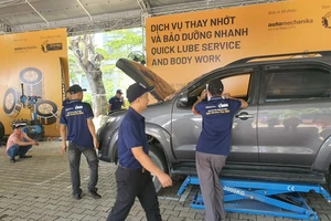 Vì sao hãng ô tô từ chối bảo hành khi chủ xe không đổ đúng dầu 0,001S-V?