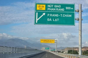 Đề xuất 5 mốc tốc độ tối đa khi ô tô di chuyển trên cao tốc 