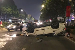 Bộ Công an đề xuất xe ô tô để dầu nhờn, hóa chất rơi vãi xuống đường bị xử phạt đến 4 triệu đồng