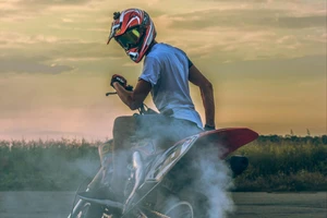 Từ 2025, tiêu chuẩn khí thải mới đối với ô tô, xe máy sẽ thay đổi như thế nào?