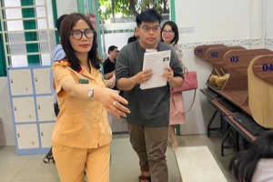 Đã có bằng ô tô, muốn miễn thi sát hạch lý thuyết bằng lái xe máy thì phải làm sao?