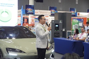 Ô tô nhập khẩu từ Trung Quốc tăng gần 90%