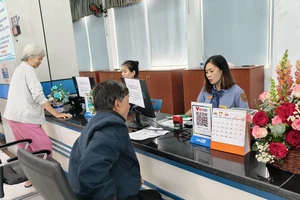 Mua vé tàu Tết 2026 cho cả gia đình hết gần 100 triệu đồng