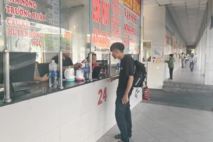  2 bến xe lớn ở TP.HCM tăng giá vé dịp lễ 30-4 và 1-5