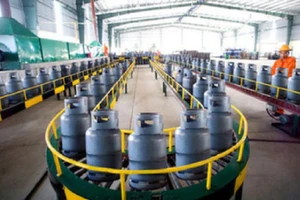 Giá gas tháng 2 tiếp tục tăng 28.000 đồng