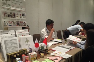 Người Nhật muốn bán bánh trôi giá 10.000 đồng tại VN