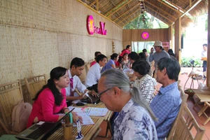 Coi chừng tour 'đóng tiền để đi du lịch trọn đời'