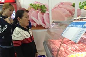 18.000 đồng/kg thịt heo: Nông dân mất tất cả 