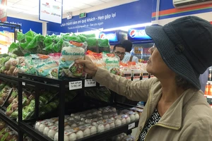 Trứng vịt, trứng gà... phải có 'lý lịch' mới được bán