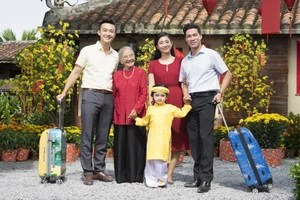 Làm sao để mua tour Tết không bị sập 'bẫy giá' ? 