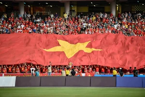 Hàng ngàn người chuẩn bị sang TQ cổ vũ U-23 Việt Nam