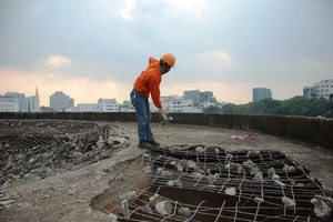  TP.HCM: 53 thủy đài bỏ không, phải tháo dỡ