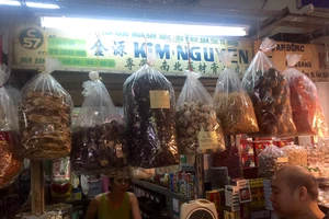 Tiểu thương chợ An Đông 'kêu cứu' vì sợ cháy nổ