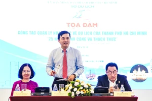 Phố đi bộ Bùi Viện đang biến thành phố... ngồi bộ, ăn nhậu? 