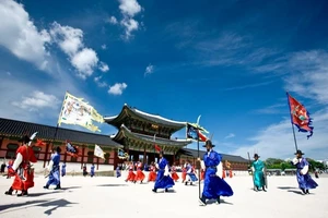 Du lịch đến Hàn Quốc không cần chứng minh tài chính