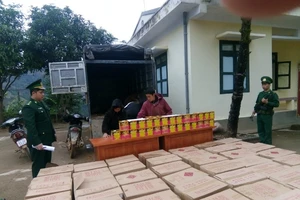 Gần tết: Pháo Trung Quốc rầm rộ 'chạy' sang Việt Nam 