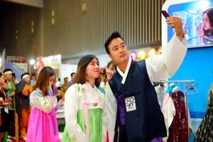 Xin visa online có dễ cho khách đoàn đến Hàn Quốc?