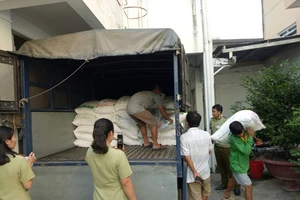 Buôn lậu đường cát tăng khiến nhiều nhà máy đóng cửa