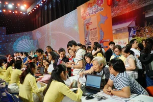 Du lịch tết giảm giá 49% tour trong nước,tặng kim cương 