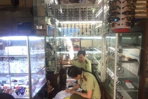 TP.HCM sẽ kiểm tra hàng giả ở các chợ nổi tiếng