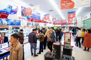 Vì sao Vingroup quyết định giải thể VinPro, chia tay bán lẻ?