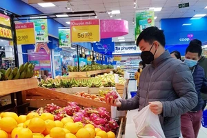 Ông lớn 'chơi đẹp': Bán thanh long, dưa hấu không lợi nhuận