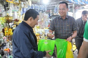 Sắp có khẩu trang tinh dầu tràm ngừa COVID-19