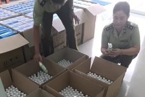 An Giang phát hiện tạm giữ 30.000 khẩu trang y tế