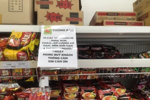 Một số loại mì tôm, miến... cháy hàng giữa mùa dịch COVID-19