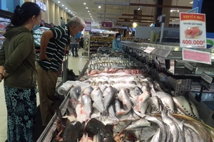 Sức mua thực phẩm tươi sống, rau củ quả... giảm vì COVID-19