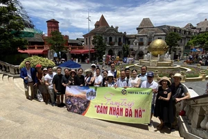 Khách du lịch chưa huỷ tour đến Đà Nẵng