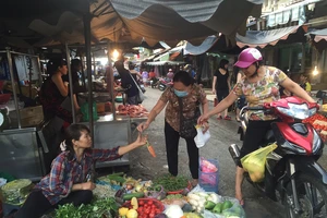 Giá rau ở chợ tăng, siêu thị ổn định