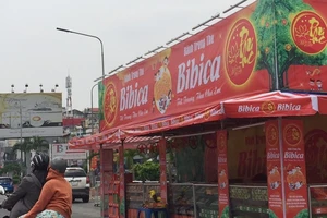 Bánh trung thu cao cấp 'cháy hàng' bất chấp dịch bệnh 