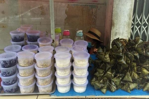 Bất ngờ với đơn hàng bánh ú làm quà tặng dịp tết Đoan ngọ