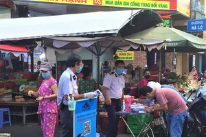 TP.HCM: Hơn 90 chợ truyền thống ngừng hoạt động, chợ còn lại ra sao? 